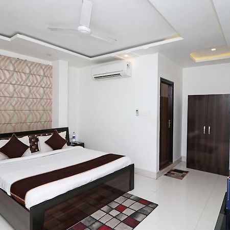 קאנפור Oyo 8837 Hotel Surya Galaxy מראה חיצוני תמונה