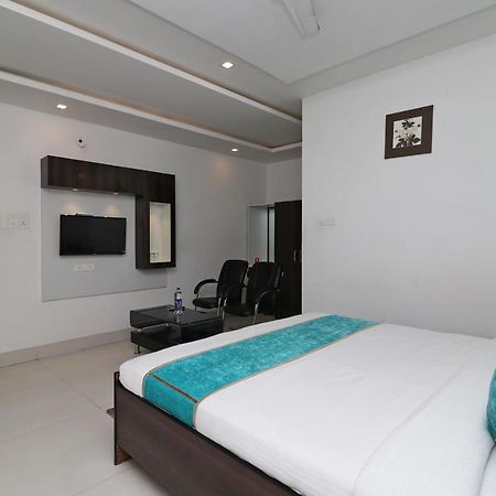 קאנפור Oyo 8837 Hotel Surya Galaxy מראה חיצוני תמונה