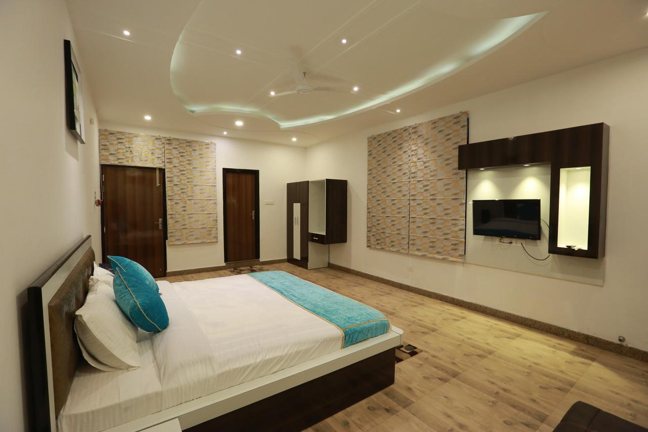 קאנפור Oyo 8837 Hotel Surya Galaxy מראה חיצוני תמונה