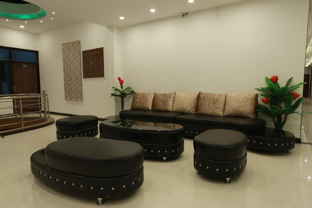קאנפור Oyo 8837 Hotel Surya Galaxy מראה חיצוני תמונה