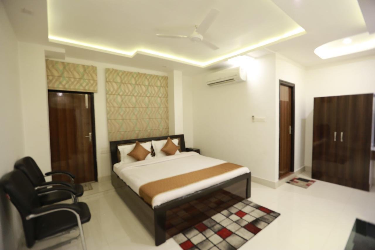 קאנפור Oyo 8837 Hotel Surya Galaxy מראה חיצוני תמונה