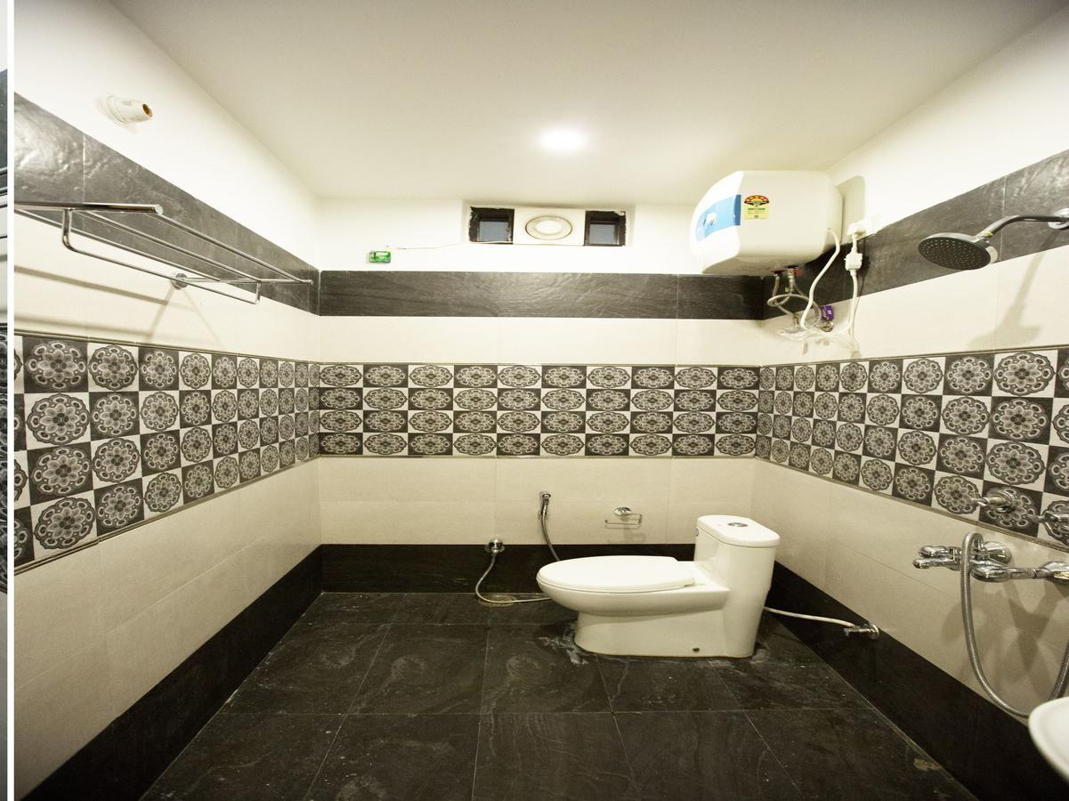 קאנפור Oyo 8837 Hotel Surya Galaxy מראה חיצוני תמונה